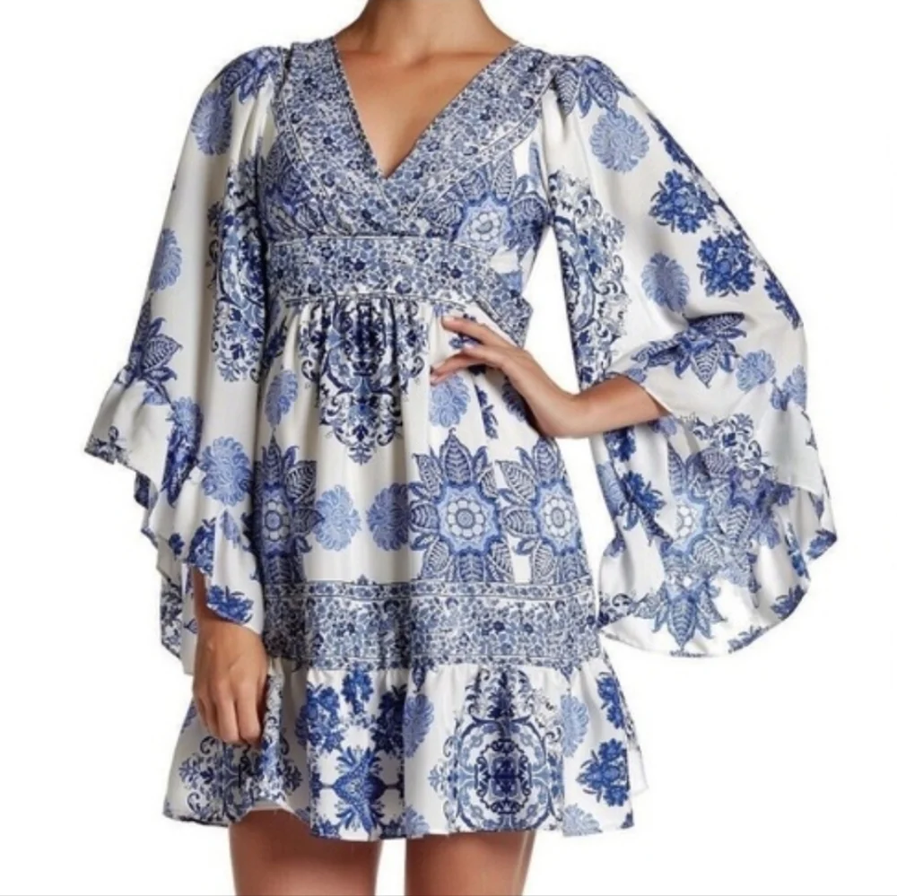 Betsey Johnson Blue and White Floral V-Neck Mini Dress - Picture 1 of 4